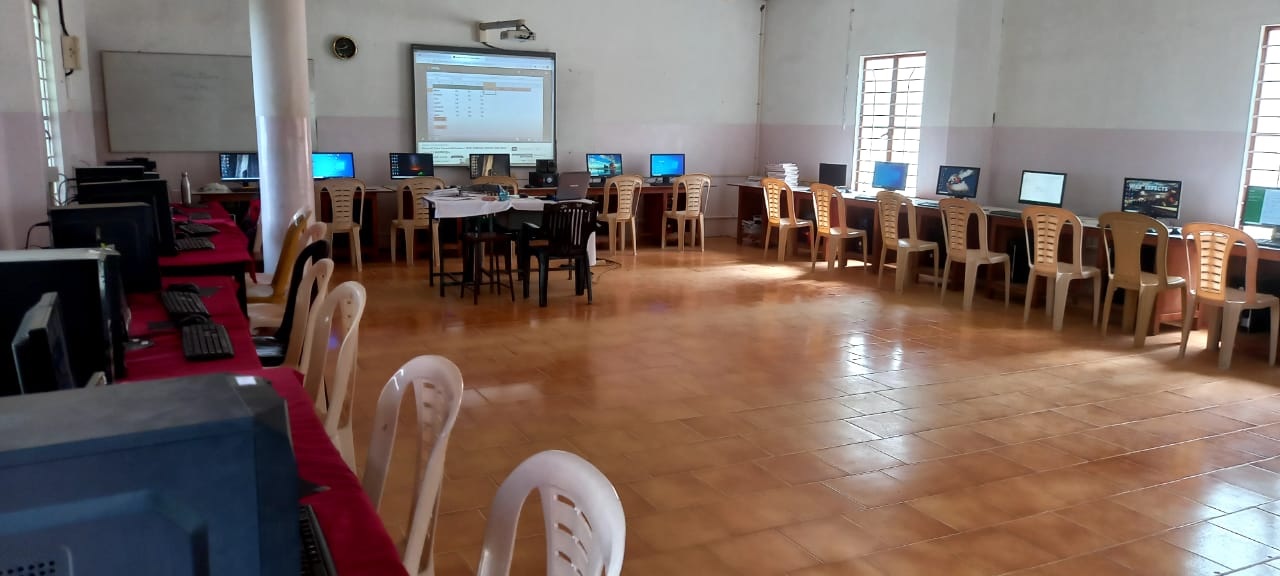 COMPUTER LAB – Dr GR Public School Neyyatinkara